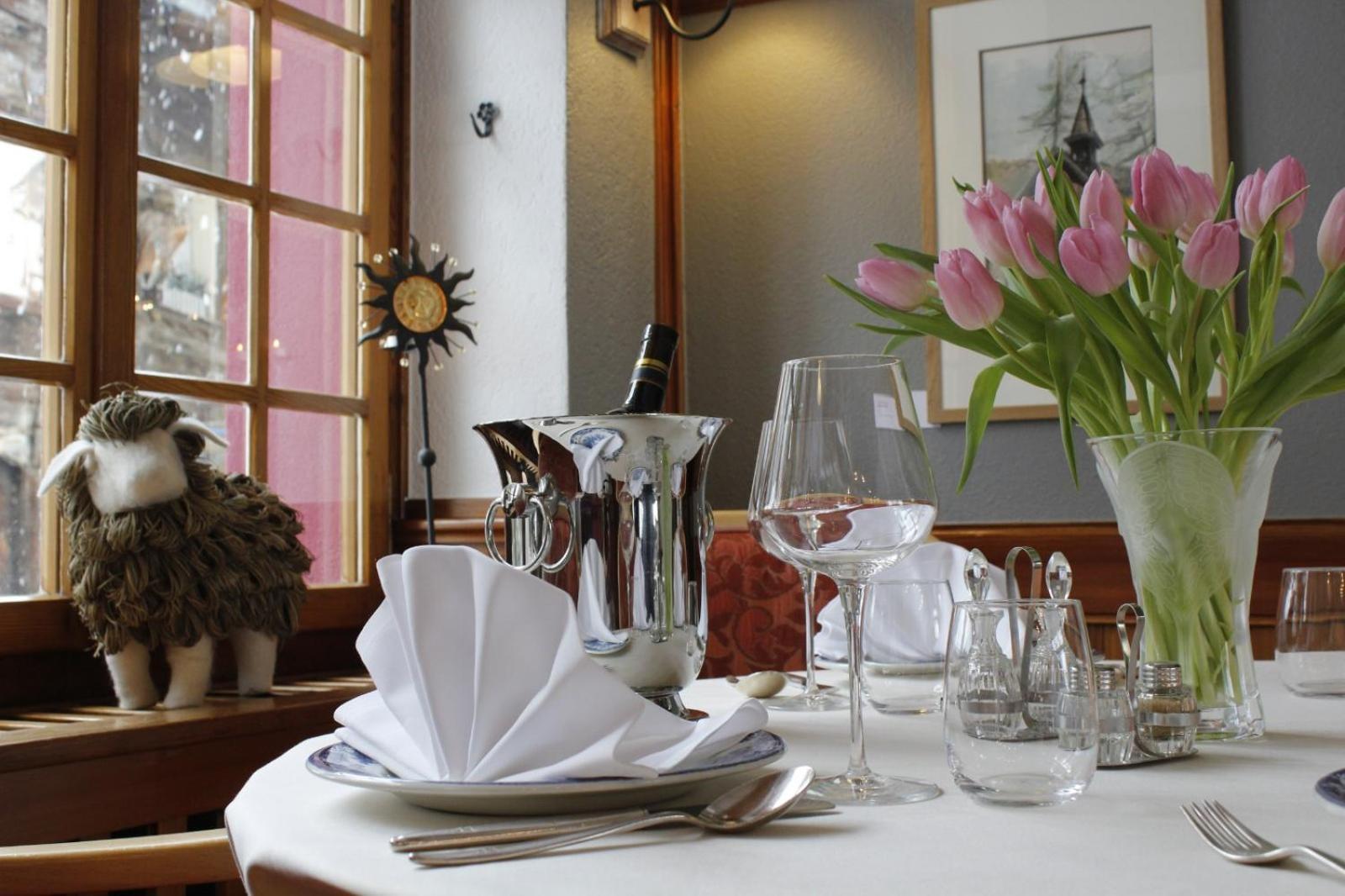 Hotel Restaurant Escher Leukerbad Exteriér fotografie