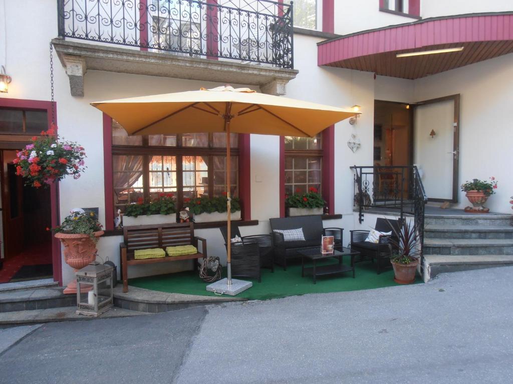 Hotel Restaurant Escher Leukerbad Exteriér fotografie